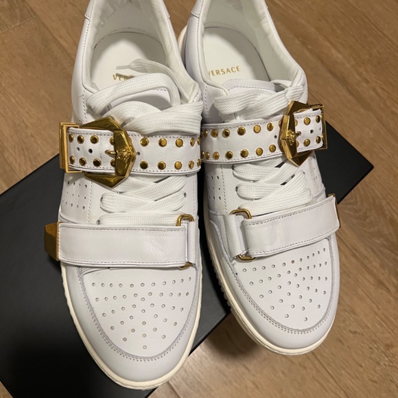 AUTHENTIC VERSACE TRIBUTE sz 42 US 9 brand new SNEAKERS - Picture 3 of 7